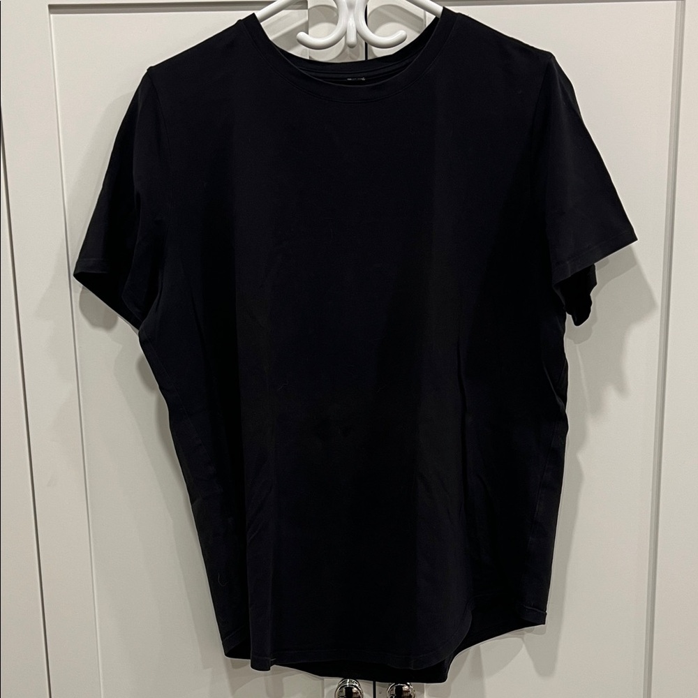 Lululemon Athletica Black Short Sleeve Tee